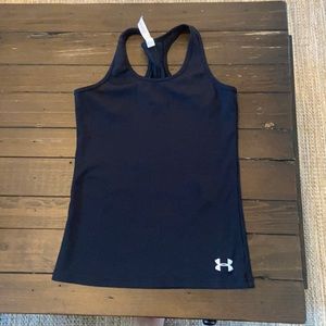 Black under amor workout top, large in youth / small in women’s